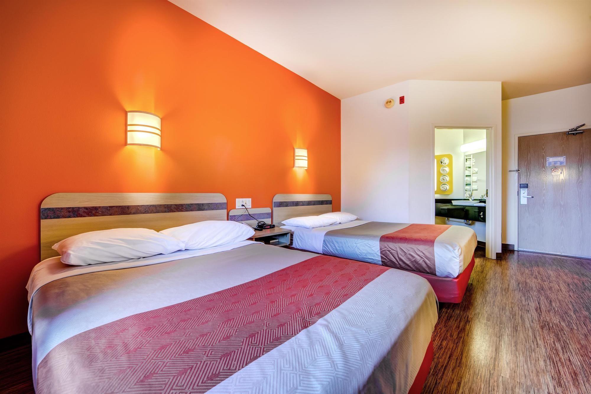 Motel 6-Burlington, On - Toronto West - Oakville Екстер'єр фото
