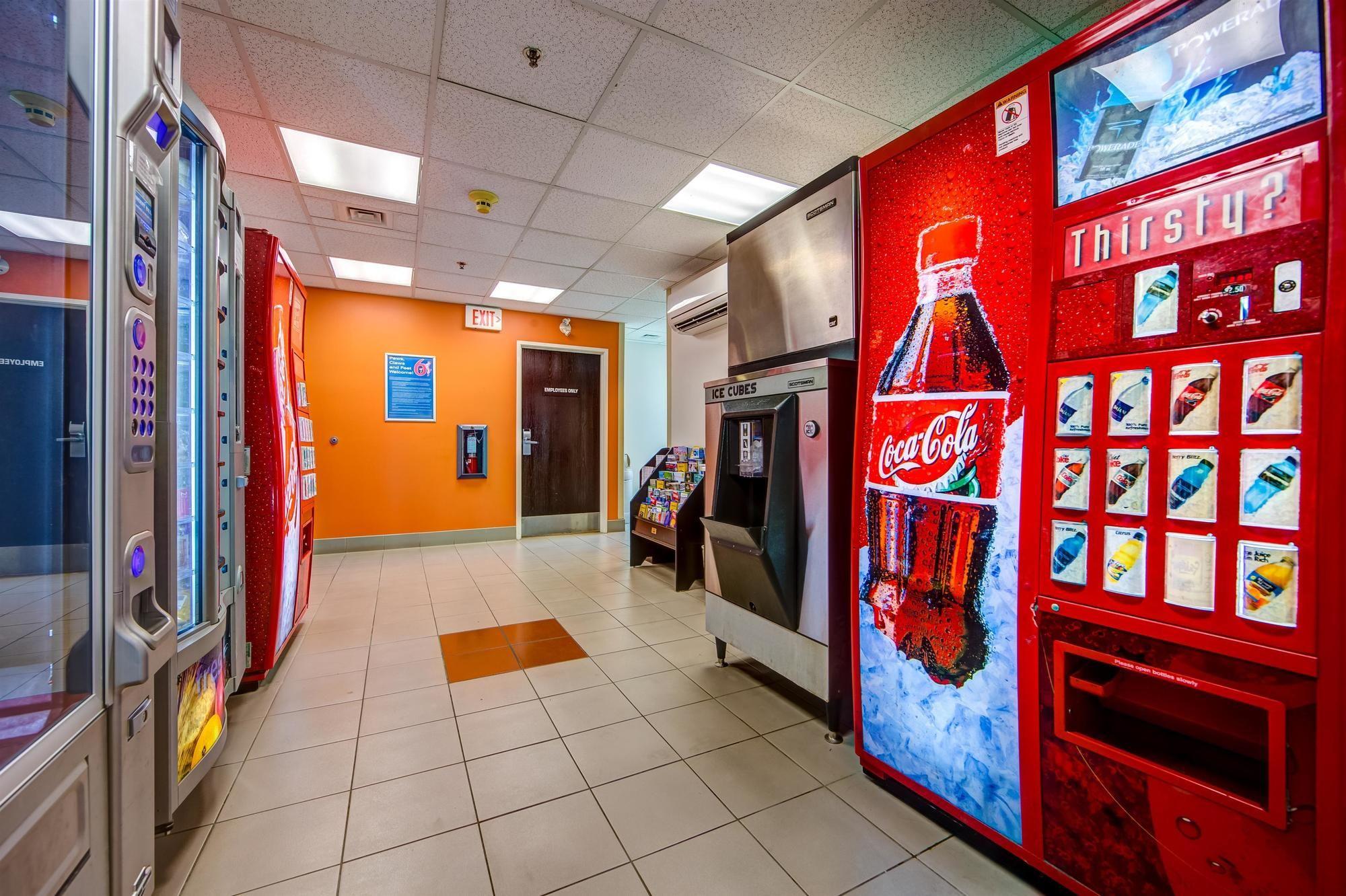 Motel 6-Burlington, On - Toronto West - Oakville Екстер'єр фото