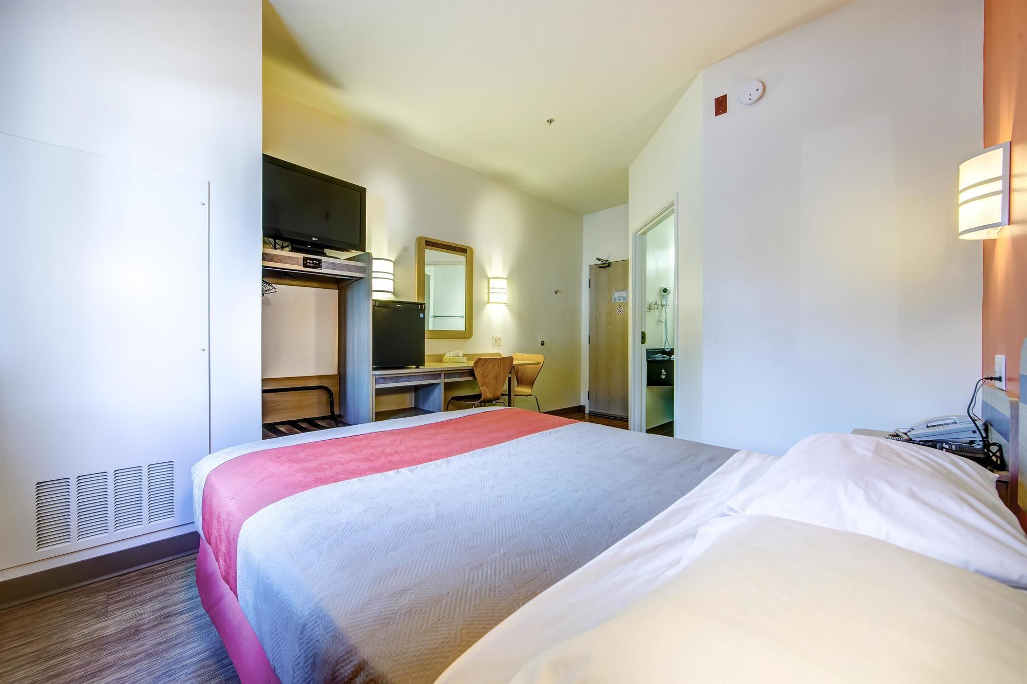 Motel 6-Burlington, On - Toronto West - Oakville Екстер'єр фото