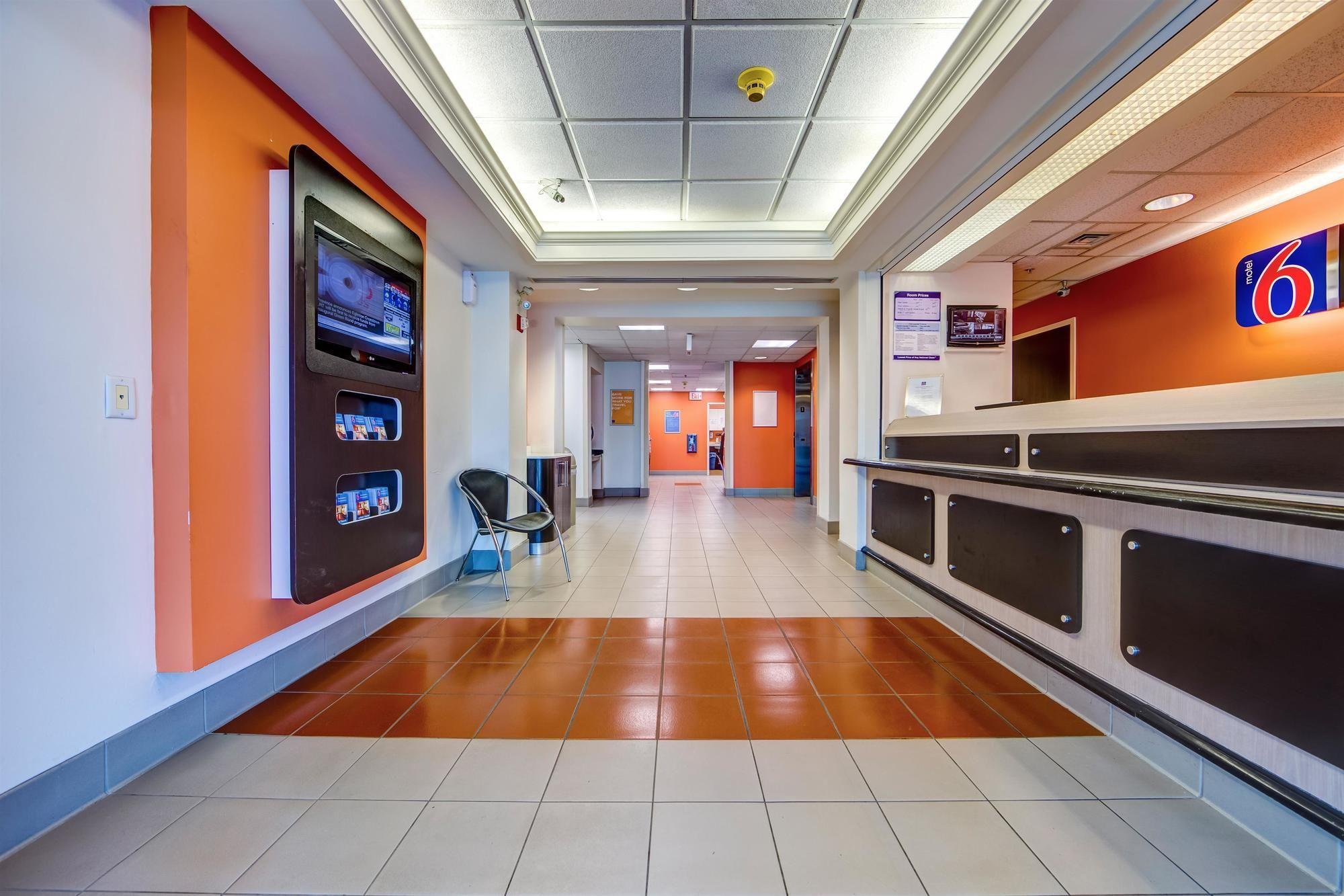 Motel 6-Burlington, On - Toronto West - Oakville Екстер'єр фото