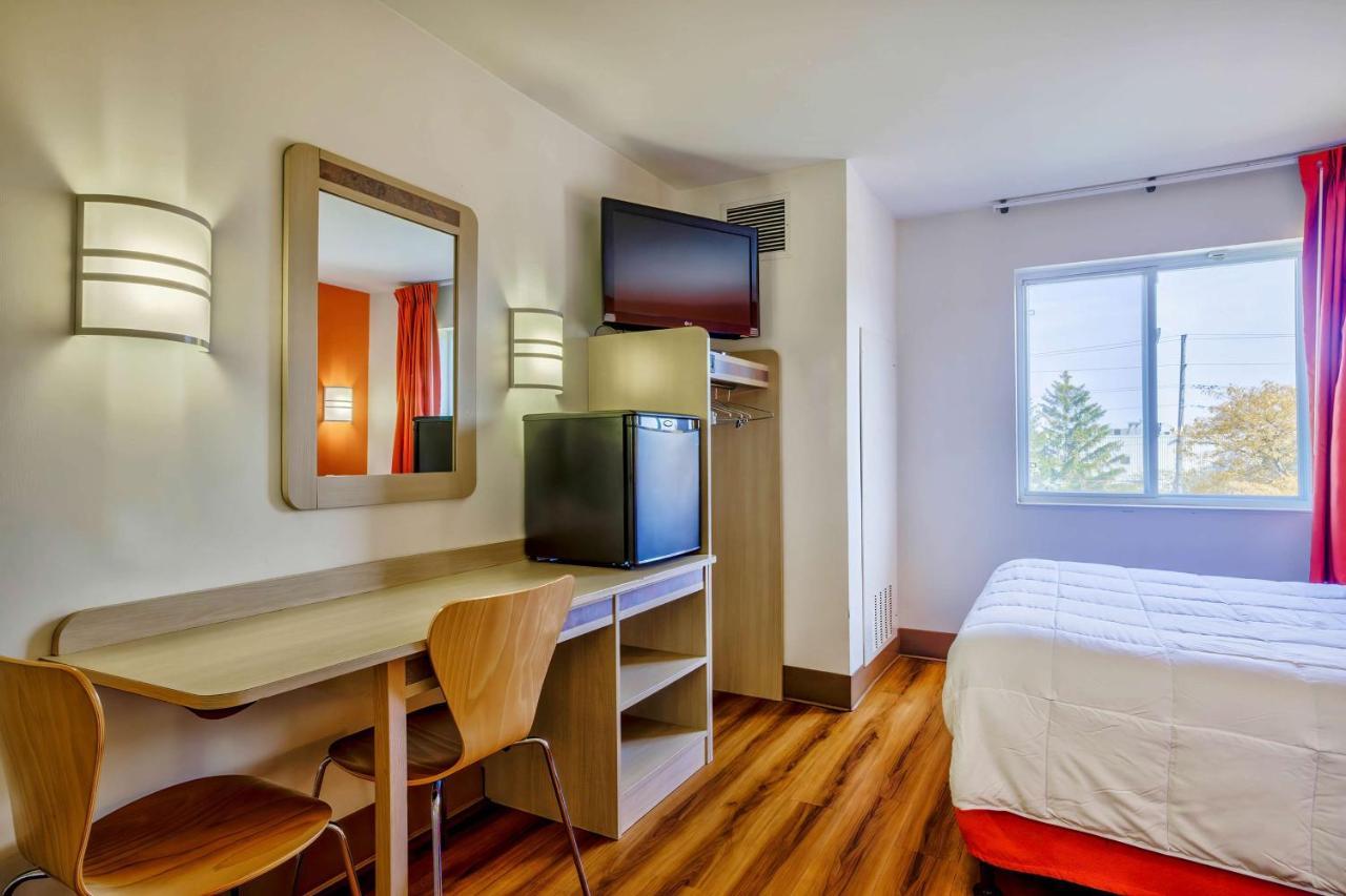 Motel 6-Burlington, On - Toronto West - Oakville Екстер'єр фото