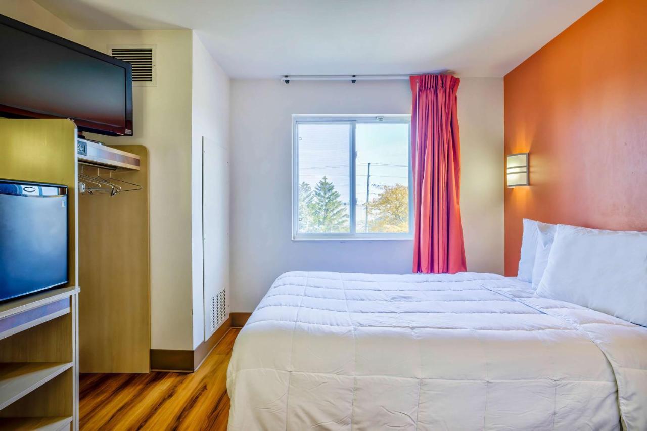 Motel 6-Burlington, On - Toronto West - Oakville Екстер'єр фото