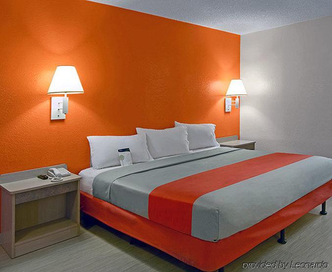 Motel 6-Burlington, On - Toronto West - Oakville Екстер'єр фото